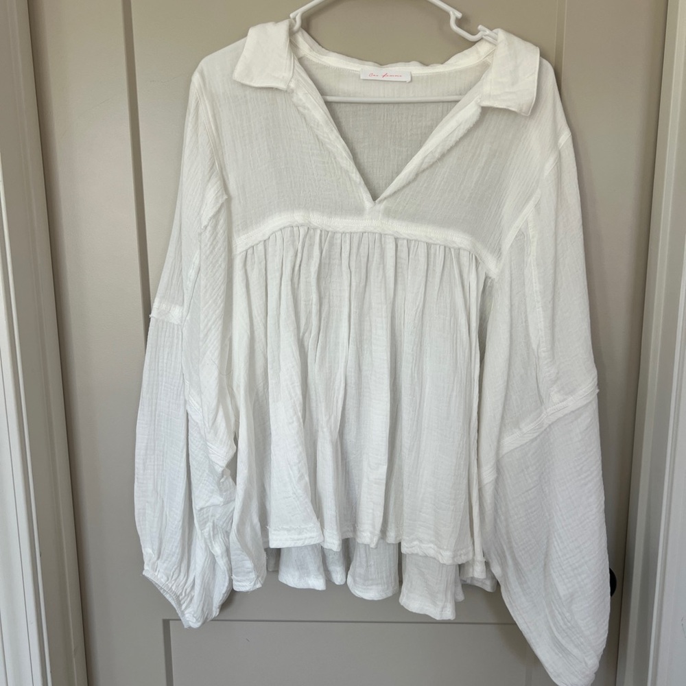 Ces Femme White Flowy Blouse